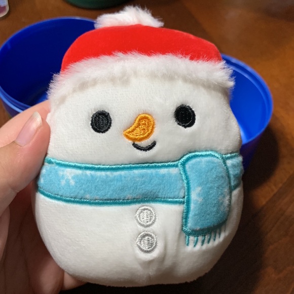 4" Manny the snowman Squishmallow Christmas Mystery Capsule BNWT - Picture 2 of 3